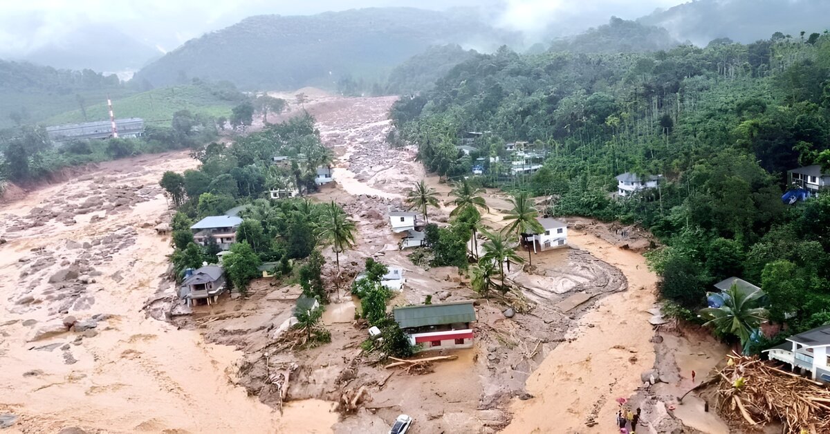 Wayanad landslide image